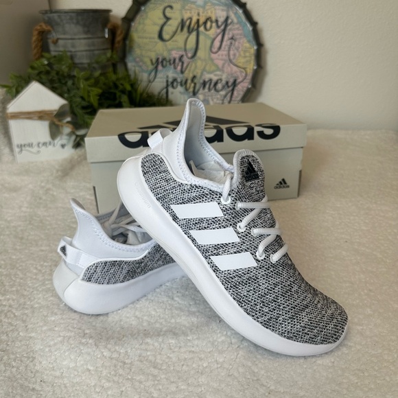 Adidas Cloudfoam Pure SPW running shoes. - Picture 1 of 8
